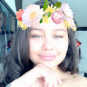 Meet your Posher, Alejandra